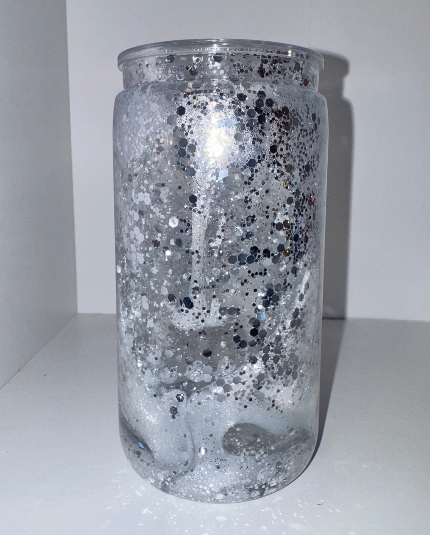 16oz Acrylic White&Silver Mica Lava Drip